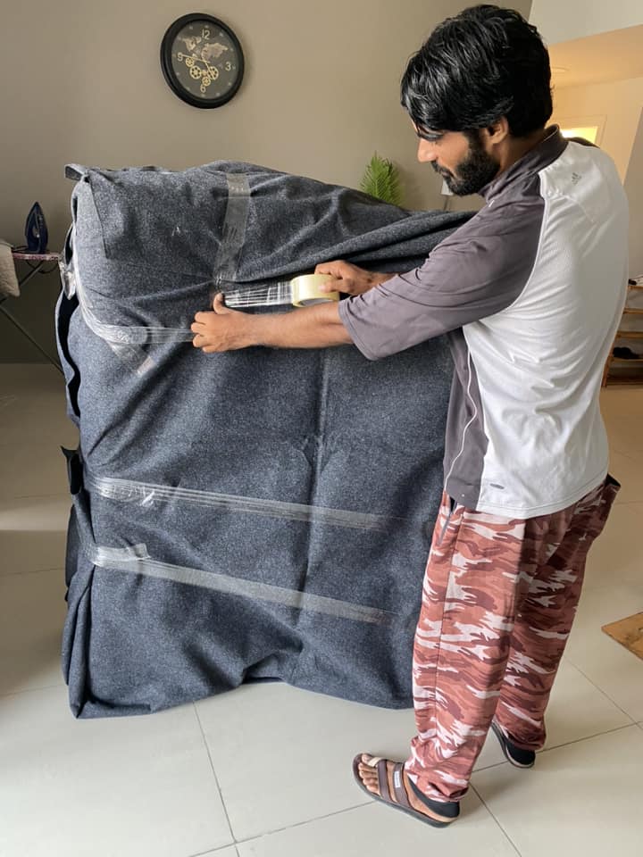 Faisal Movers professional moving team Dubai