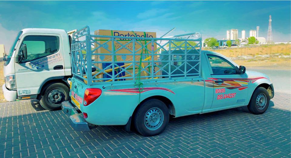 Packing and moving furniture in Dubai apartment